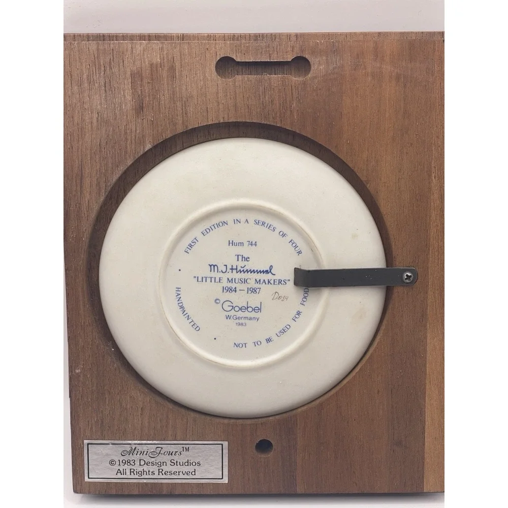 1984 Hummel by Goebel Little Music Makers Little Fiddler Mini Plate in Wood Fram
